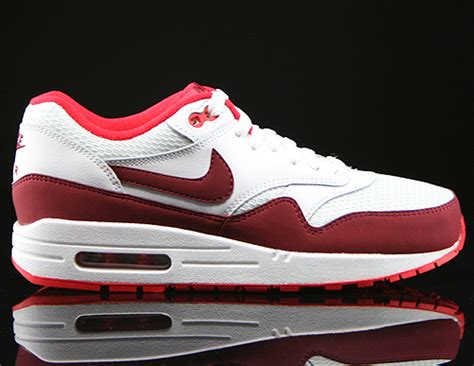 nike air max 1 essential dunkelrot weiss|Men's Nike Air Max 1 Essential Premium Casual Shoes.